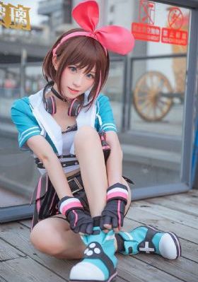 亚洲精品久久久日韩美女图片